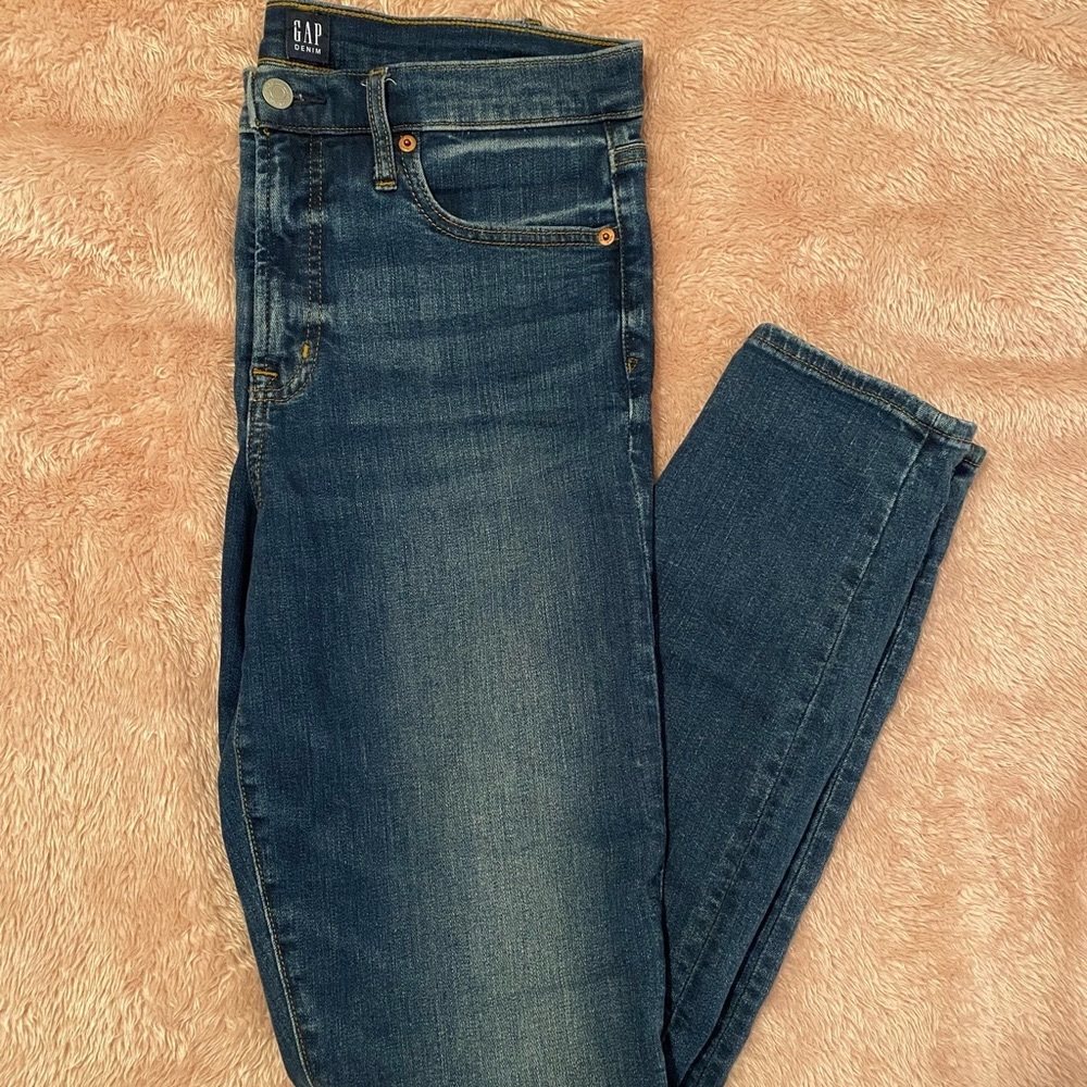 Dark Wash Straight/Skinny Jeans
